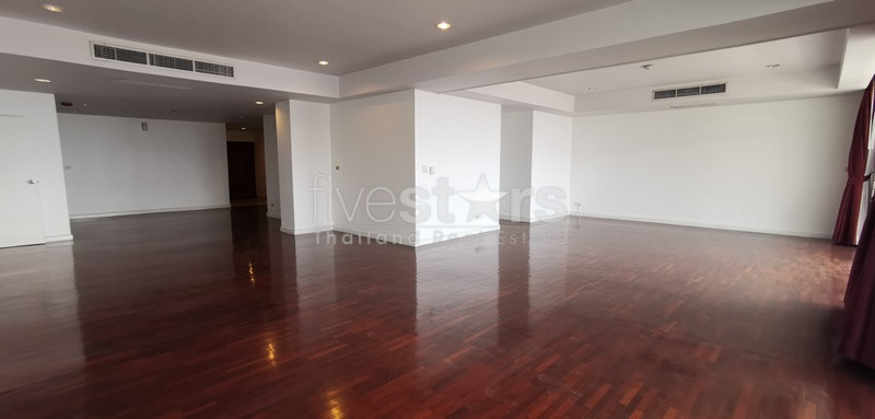Appartement spacieux de 4 chambres à louer à Ekamai, photo 2