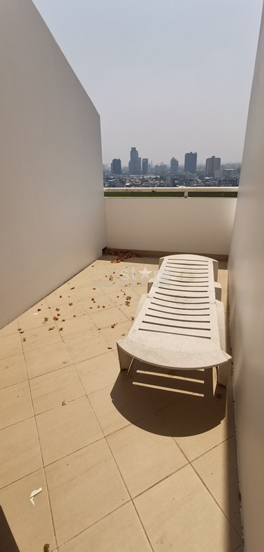 Appartement spacieux de 4 chambres avec un grand balcon à louer à Ekamai, photo 16