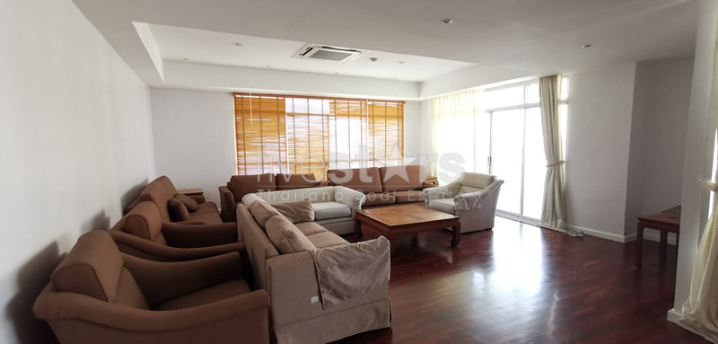 Appartement spacieux de 4 chambres avec un grand balcon à louer à Ekamai, photo 6