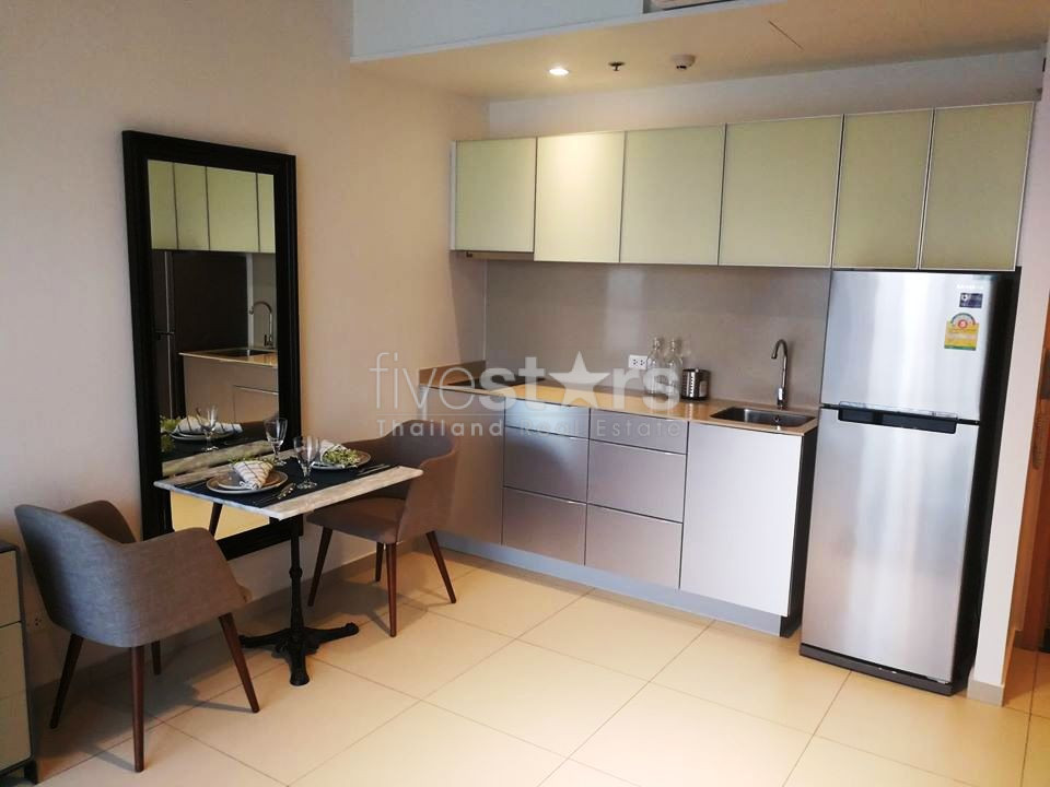 Condo moderne 1 chambre à louer près de BTS Ekamai, photo 3