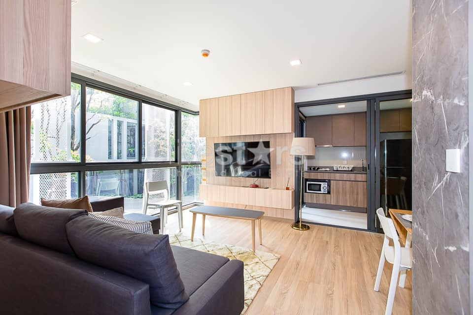 Brand new 2 bedrooms condo for rent near BTS Ekamai