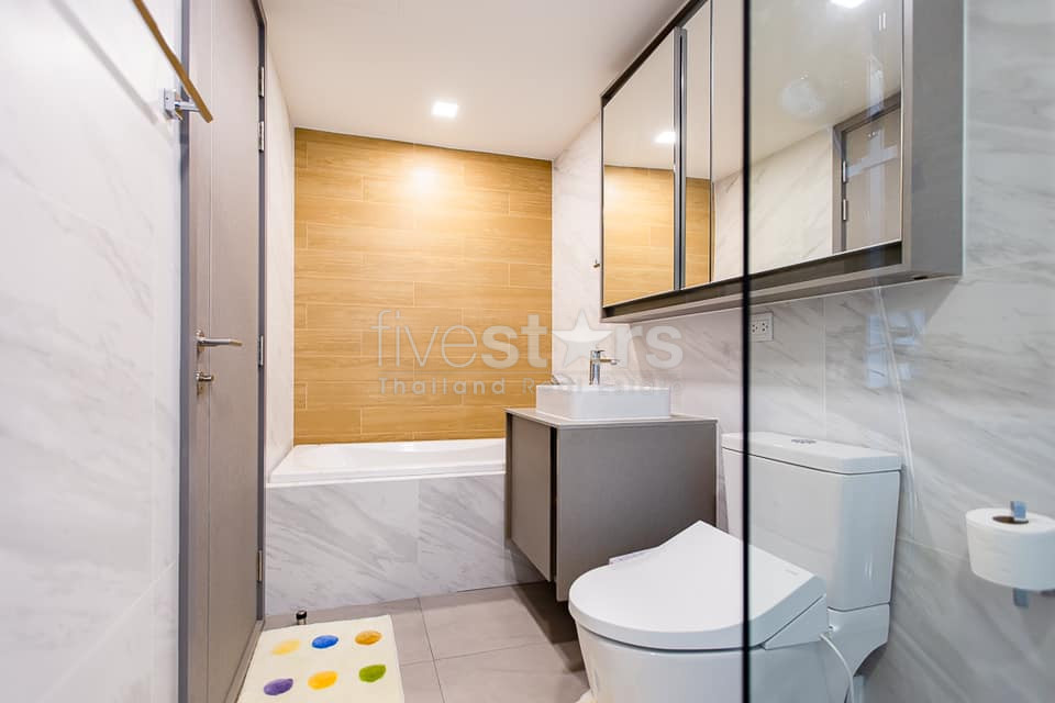 Brand new 2 bedrooms condo for rent near BTS Ekamai, photo 6