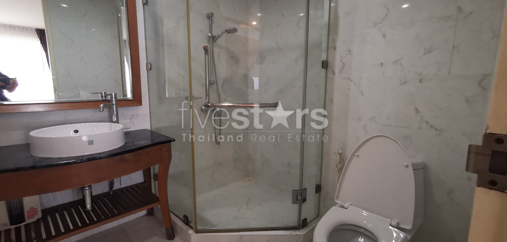 3 bedroom cozy condominium for rent close to BTS Ekamai, photo 15