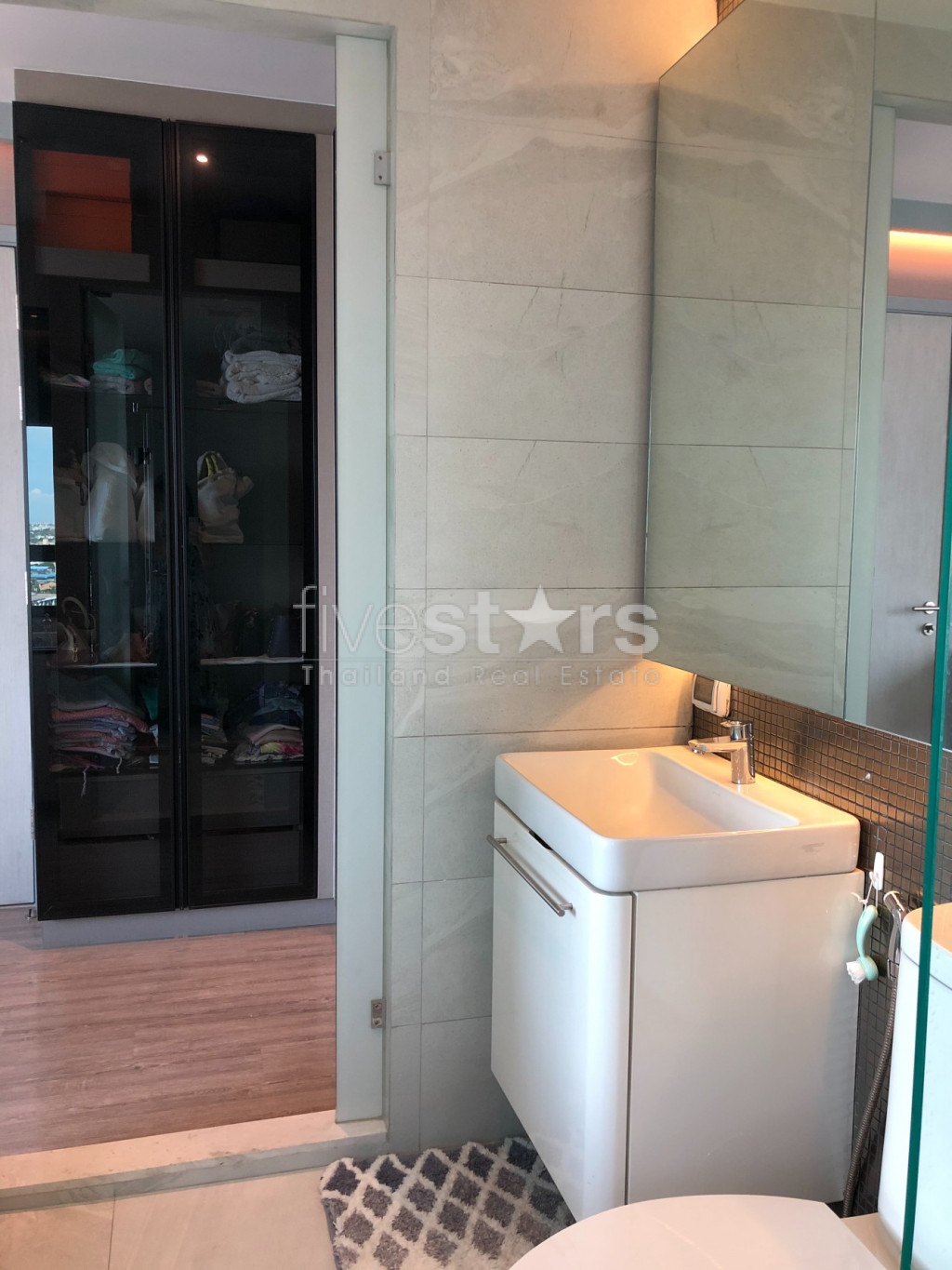 Brand new 2 bedrooms condo for rent near BTS Ekamai, photo 9