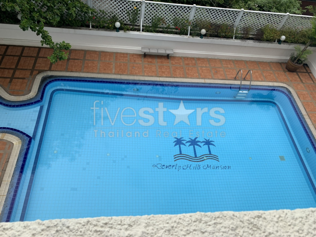 3 bedroom condo for sale on Ekamai, photo 9