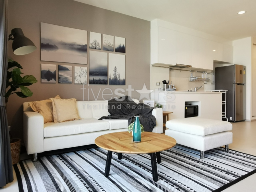 2-bedroom condo for rent on Ekamai