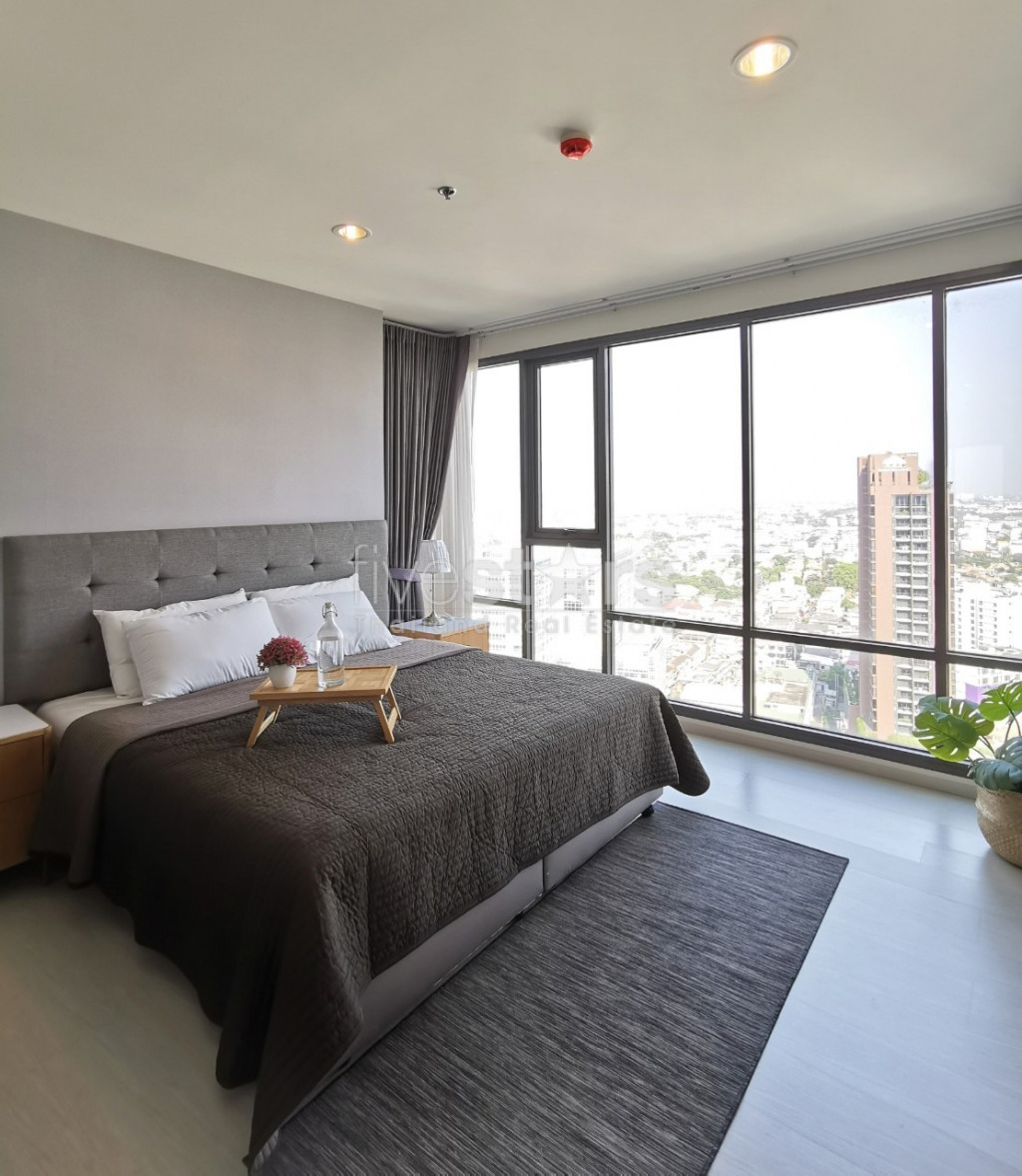 2-bedroom condo for rent on Ekamai, photo 6