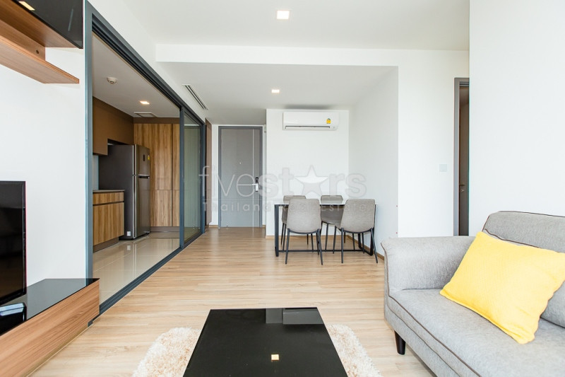 Brand new 2 bedrooms condo for rent near BTS Ekamai, photo 3