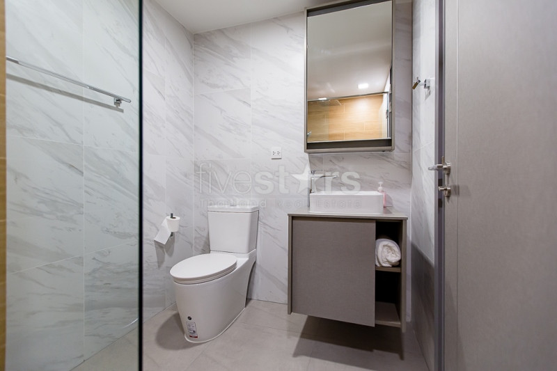 Brand new 2 bedrooms condo for rent near BTS Ekamai, photo 8