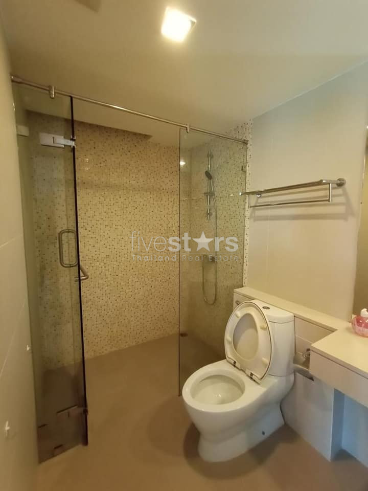 3 bedrooms condo for rent in Sukhumvit near BTS Ekamai, photo 16