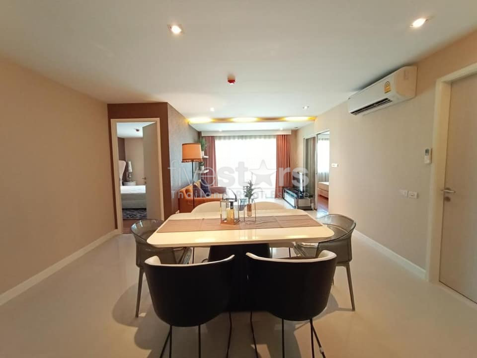 3 bedrooms condo for rent in Sukhumvit near BTS Ekamai, photo 3