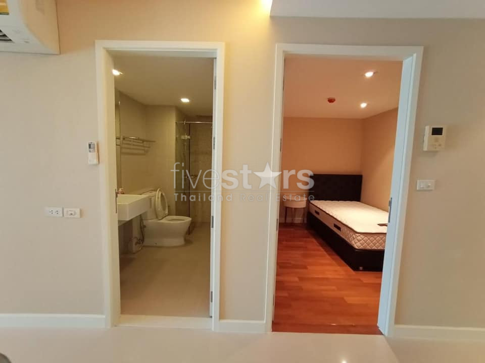 3 bedrooms condo for rent in Sukhumvit near BTS Ekamai, photo 6