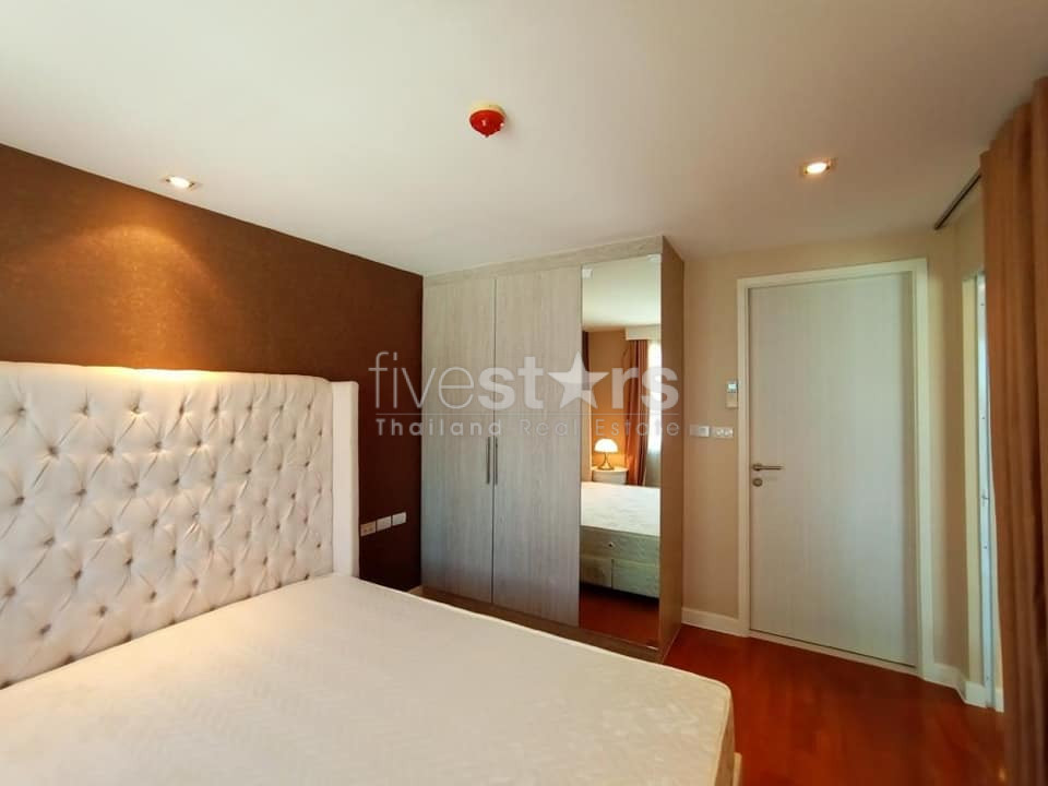 3 bedrooms condo for rent in Sukhumvit near BTS Ekamai, photo 4
