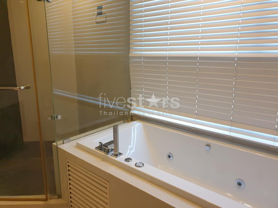 2 bedrooms condo for rent close to BTS Phrakhanong, photo 9