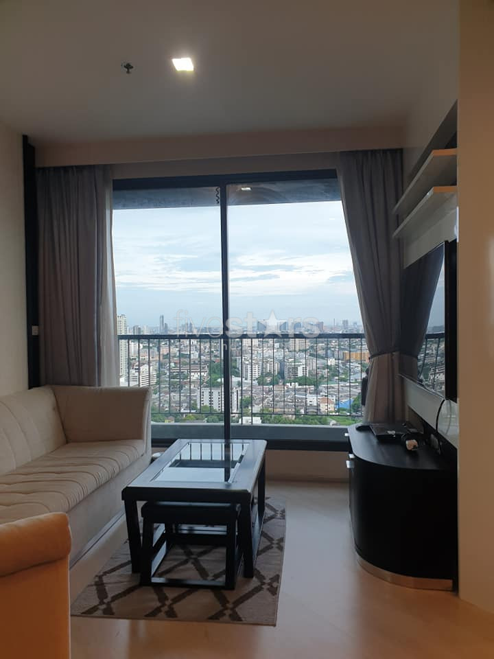 2 bedrooms condo for rent close to BTS Phrakhanong, photo 2