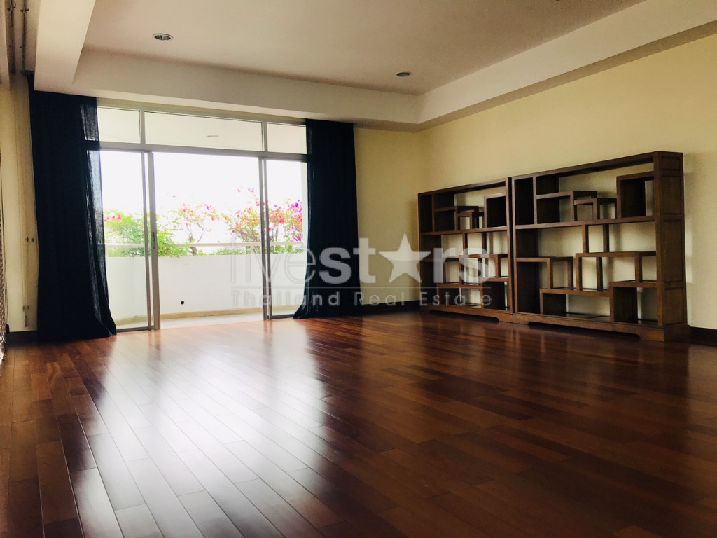 3 bedroom spacious condo with nice terrace in Ekamai, photo 4