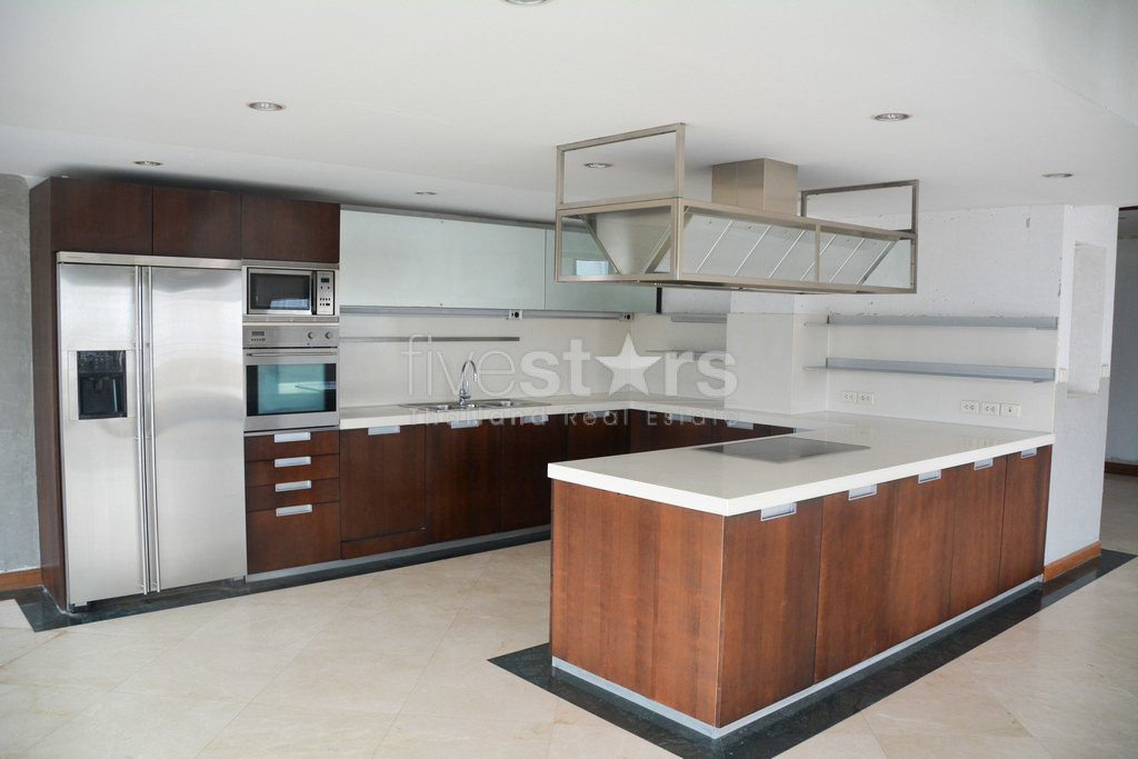 5-bedroom penthouse with large terrace in Ekamai, photo 7