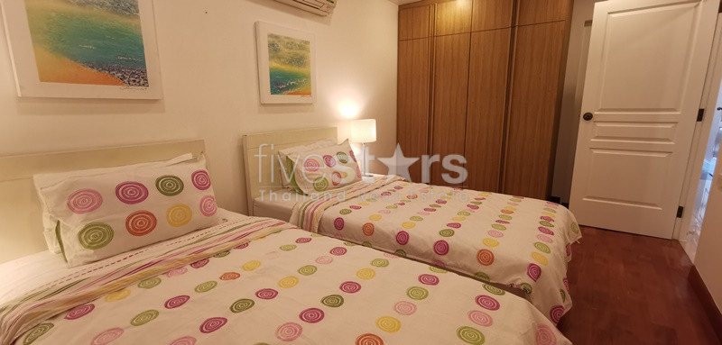 2-bedroom + study room spacious condo in elegant low rise condo on Sukhumvit 61, photo 10
