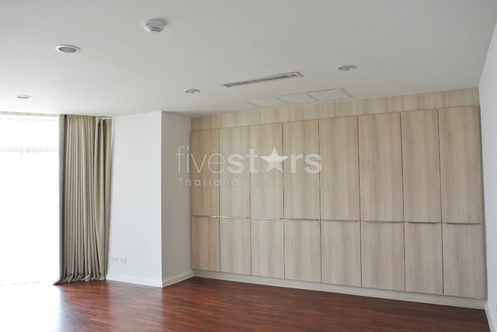 4 bedroom spacious condo for rent on Ekamai,, photo 7