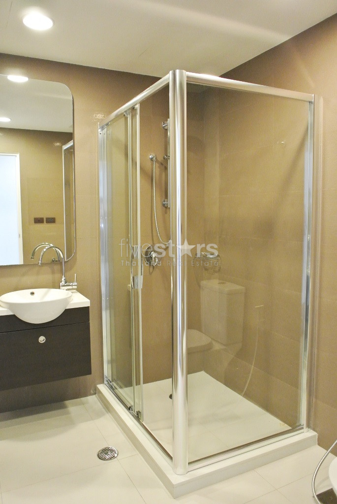 4 bedroom spacious condo for rent on Ekamai,, photo 17