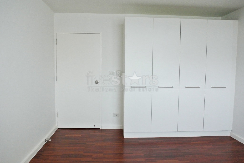 4 bedroom spacious condo for rent on Ekamai,, photo 10