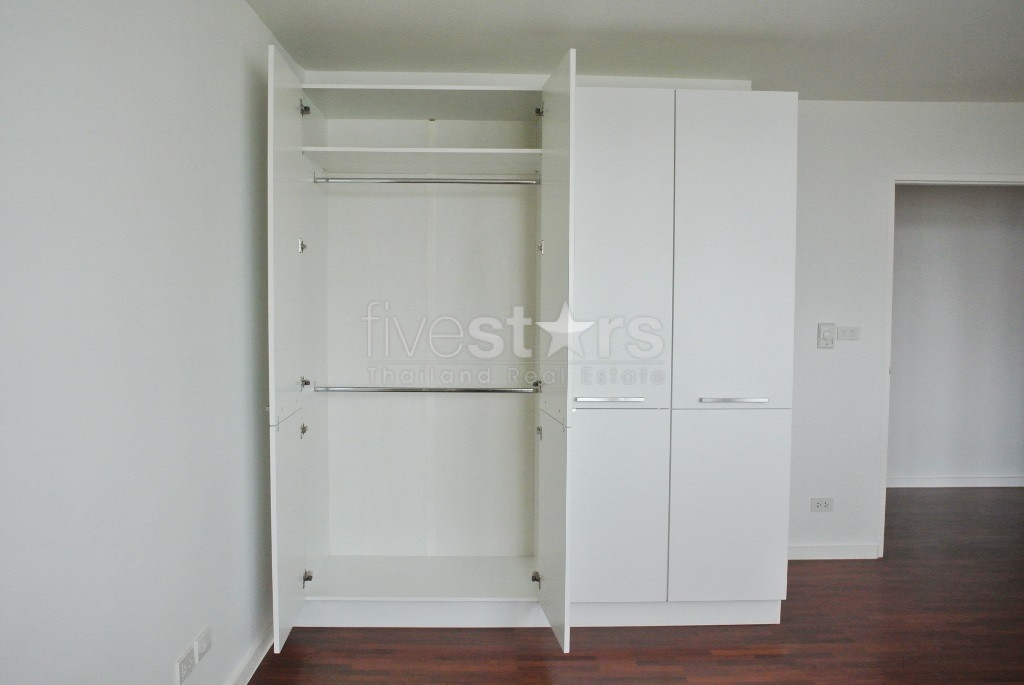 4 bedroom spacious condo for rent on Ekamai,, photo 8