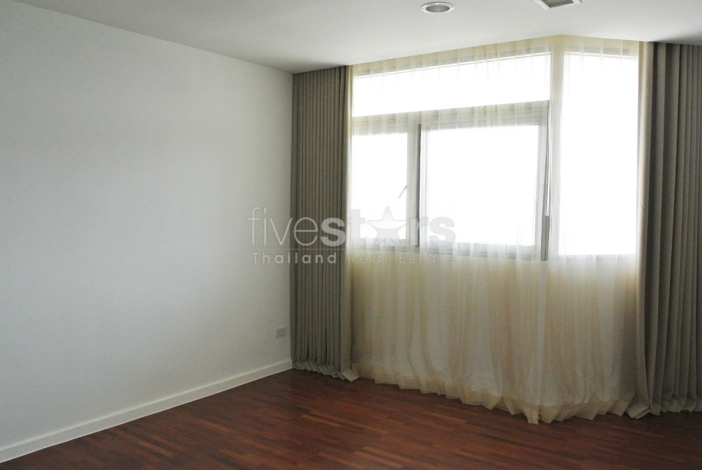 4 bedroom spacious condo for rent on Ekamai,, photo 9