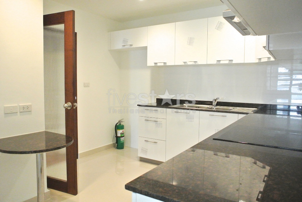 Appartement spacieux avec 3 chambres à louer quartier Ekamai, photo 18