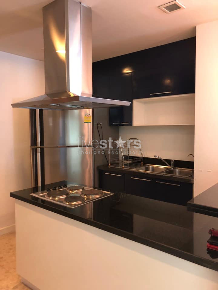 3 bedrooms condo for rent connected to Ekamai BTS, photo 12