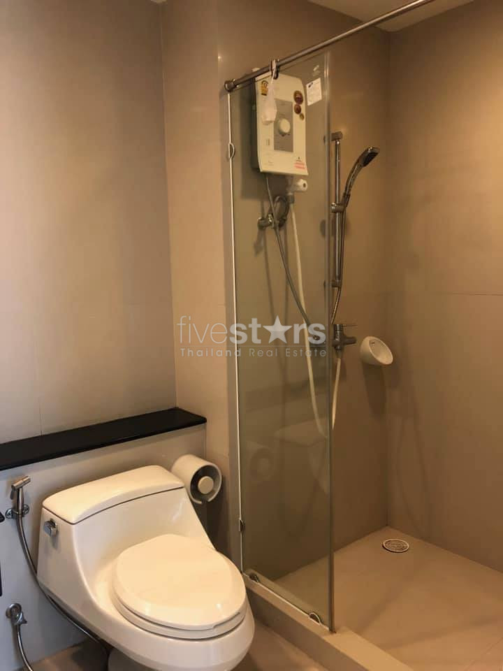 3 bedrooms condo for rent connected to Ekamai BTS, photo 9