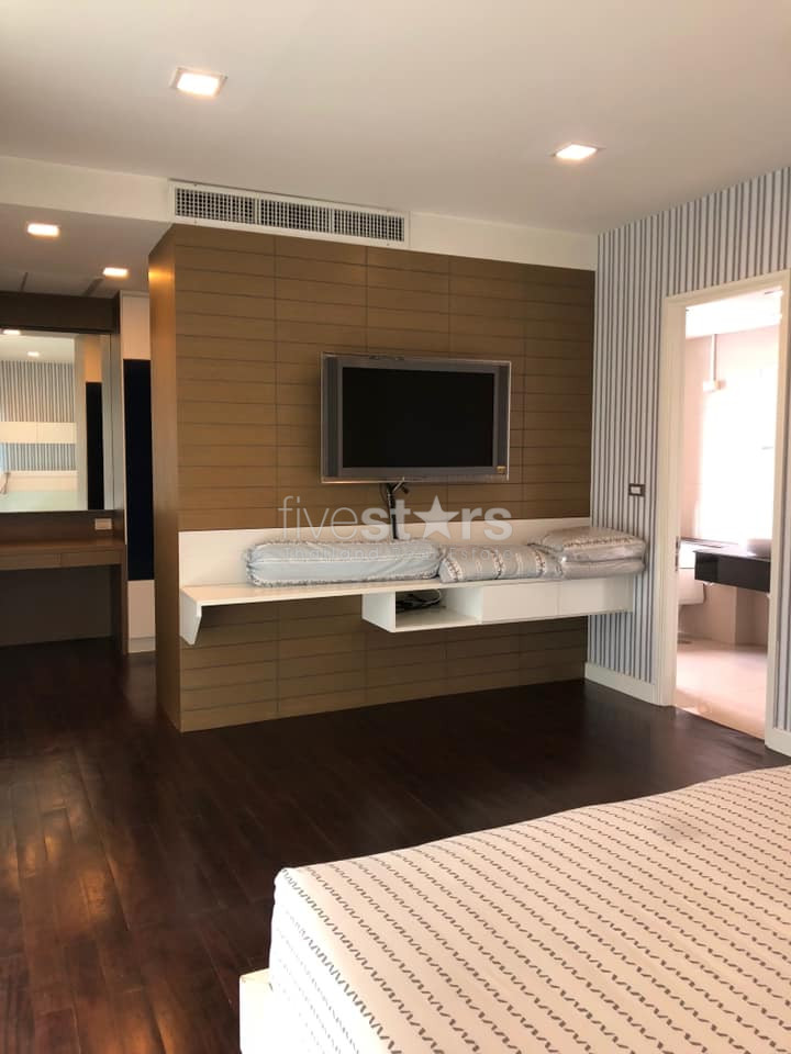 3 bedrooms condo for rent connected to Ekamai BTS, photo 3