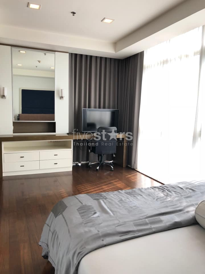 3 bedrooms condo for rent connected to Ekamai BTS, photo 7