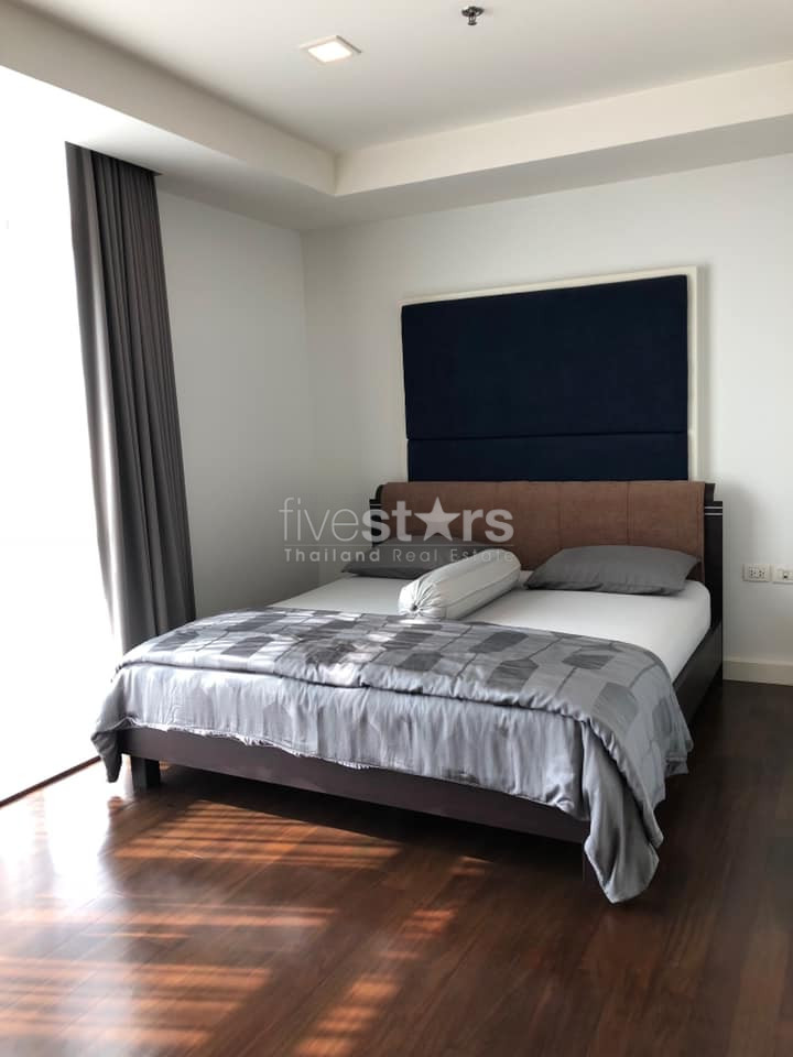 3 bedrooms condo for rent connected to Ekamai BTS, photo 13
