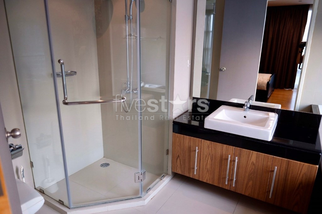 3 bedroom condo for rent close to Ekamai BTS station, photo 10