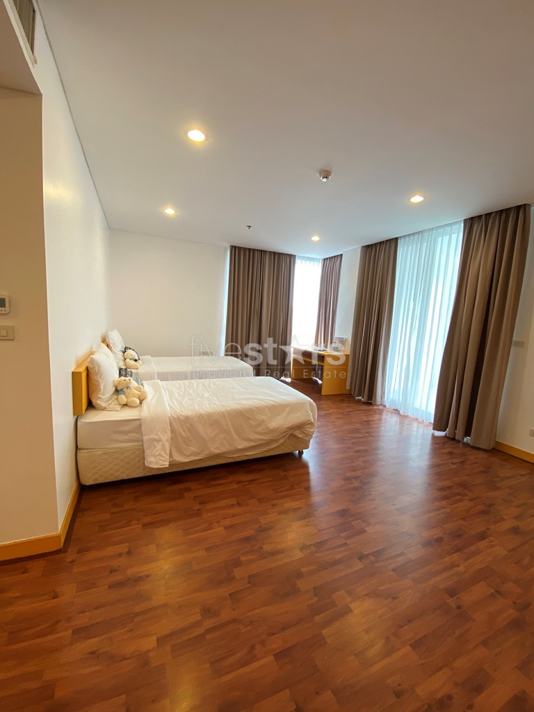 4-bedroom apartment for rent on Ekamai, photo 4