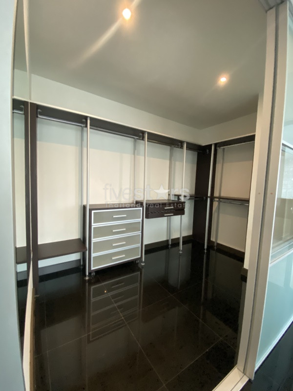 Renovated 3 bedrooms apartment for rent in Prakanong, photo 6