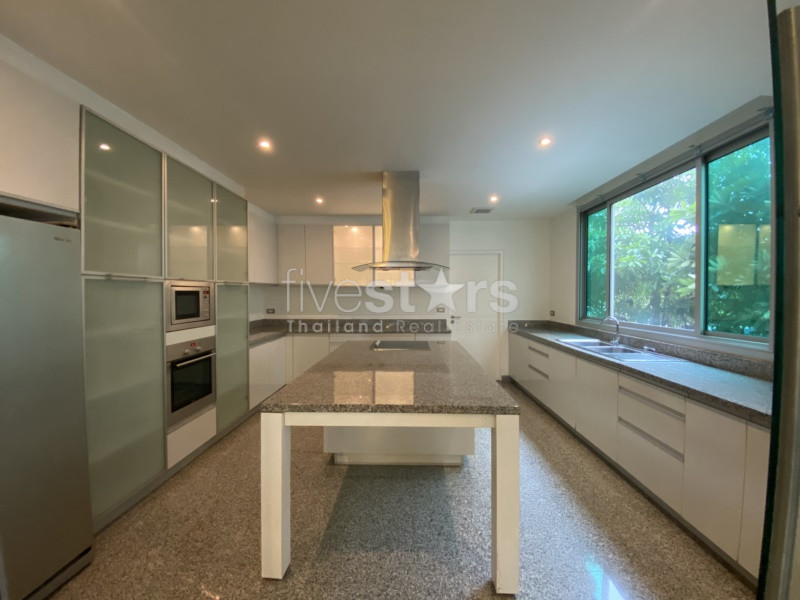 Renovated 3 bedrooms apartment for rent in Prakanong, photo 4