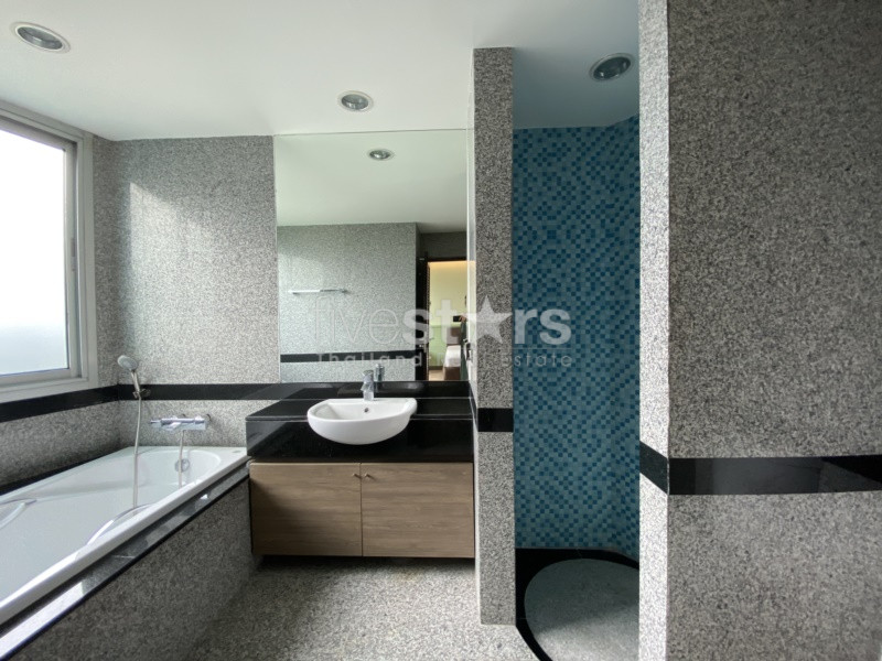 Renovated 3 bedrooms apartment for rent in Prakanong, photo 16