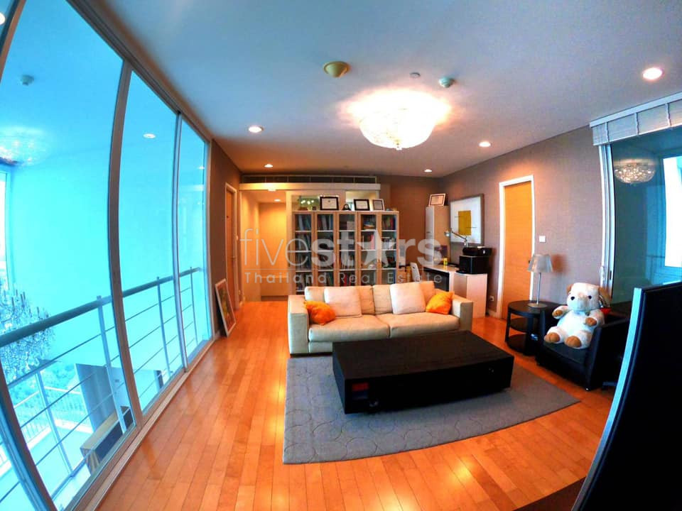 Penthouse de 4 chambres à vendre proche station BTS Ekkamai, photo 3
