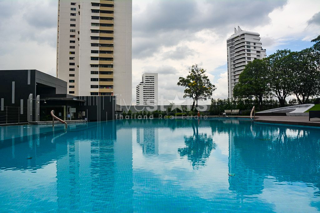 1-bedroom modern condo for sale in Ekamai, photo 16