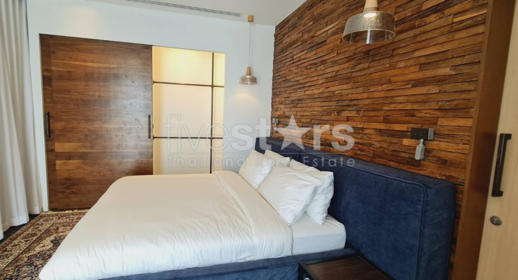 Condo de 4 chambres à louer sur Phra Khanong, photo 4
