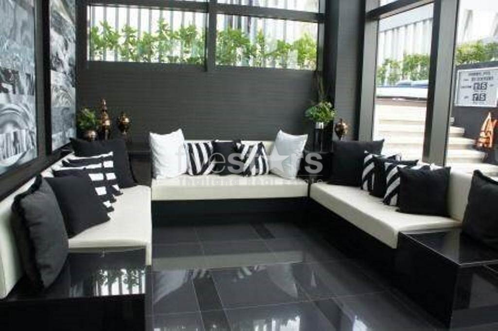 Condo 1 chambre à vendre près de la station BTS Phra Khanong, photo 6