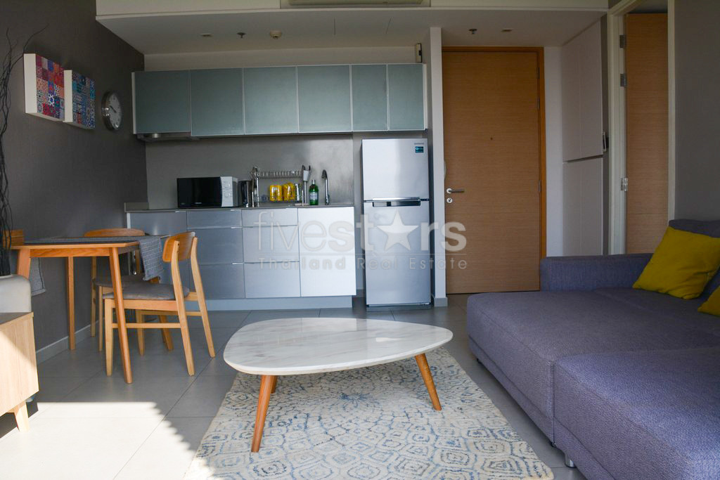 Appartement moderne d'une chambre à vendre proche BTS Ekamai, photo 4