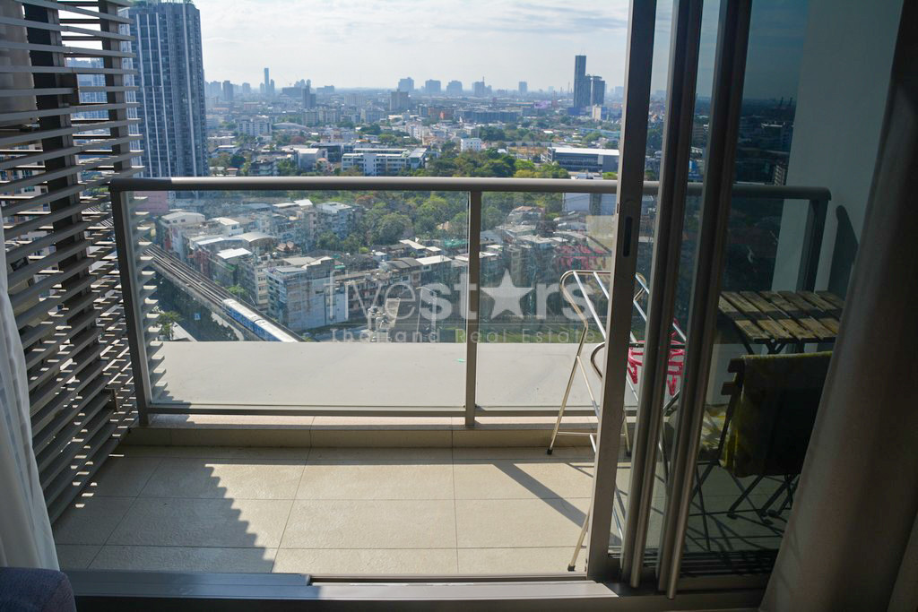 Appartement moderne d'une chambre à vendre proche BTS Ekamai