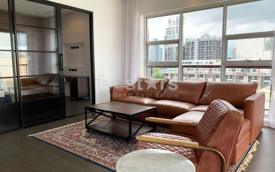 Penthouse 3 bedrooms condo for rent near BTS Ekkamai, photo 2
