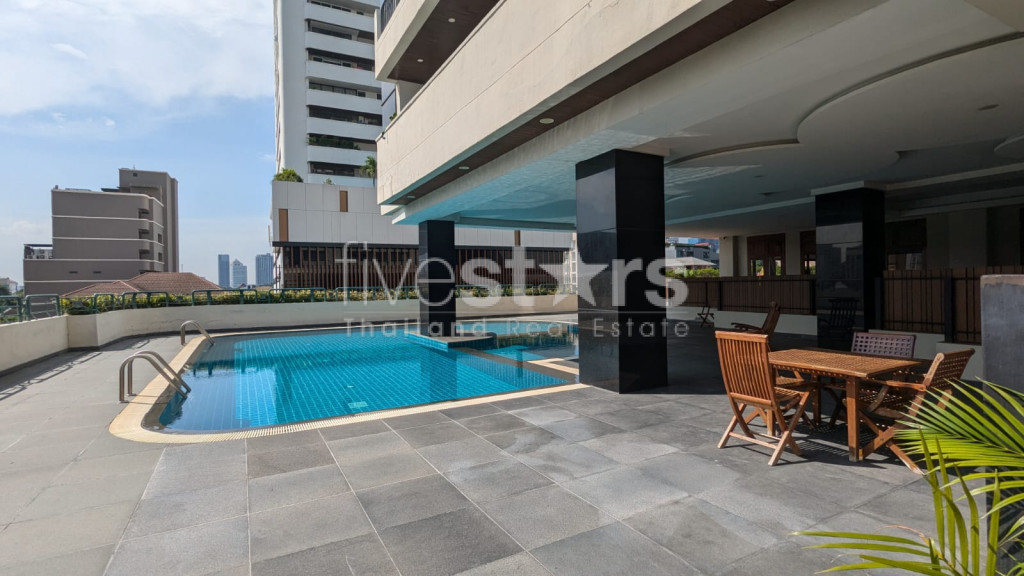 Grand Appartement 2 chambres à louer à Ekkamai Soi 12, photo 17