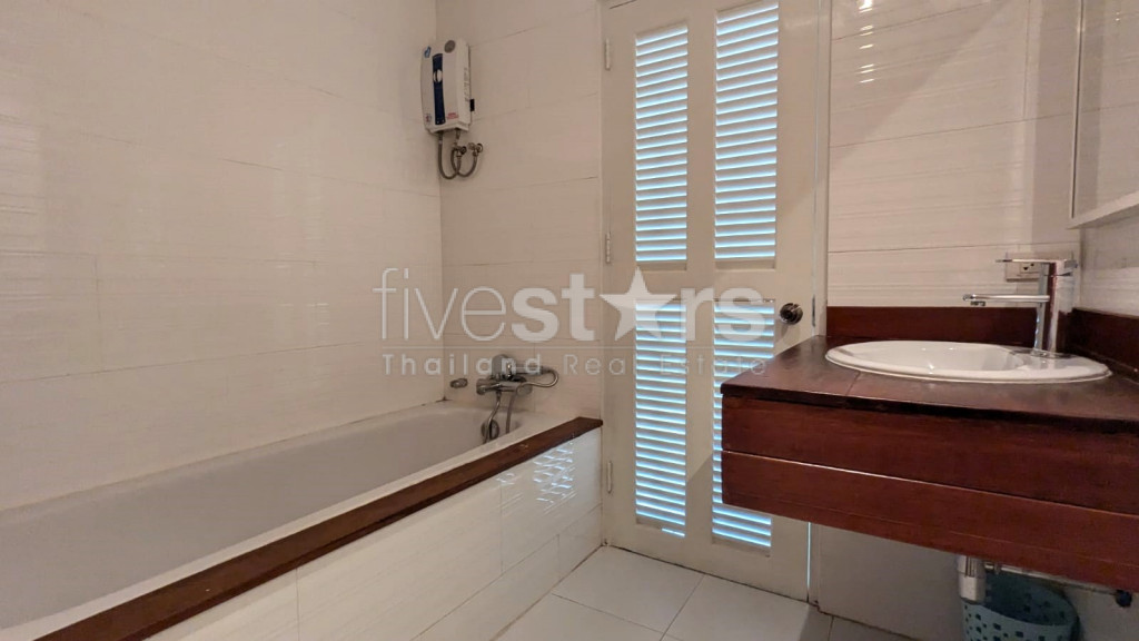 Grand Appartement 2 chambres à louer à Ekkamai Soi 12, photo 15