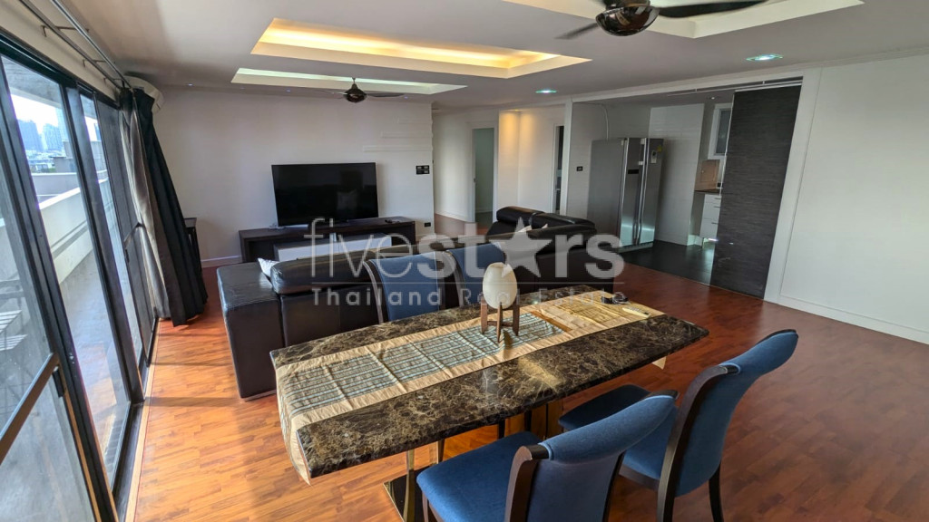 Grand Appartement 2 chambres à louer à Ekkamai Soi 12, photo 2