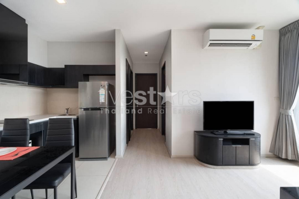 Appartement de 2 chambres avec vue dégagée près du BTS Phra Khanong, photo 4