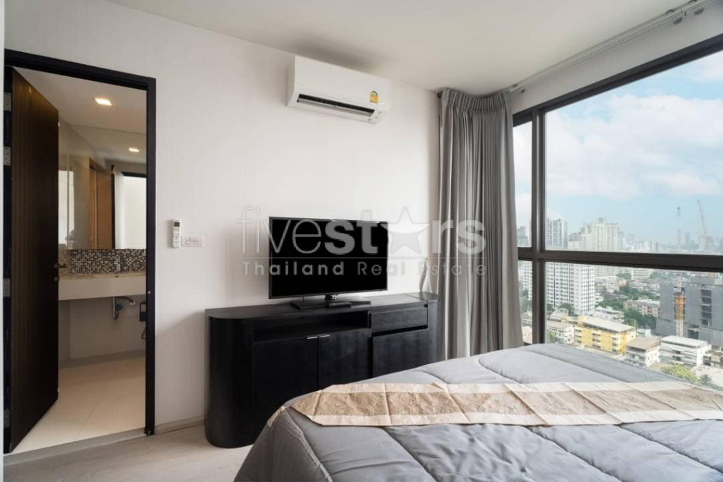 Appartement de 2 chambres avec vue dégagée près du BTS Phra Khanong, photo 10